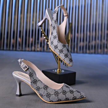 Europos ir Amerikos stiliaus moteriški vieną batų spausdinti aukšti kulniukai 2024 m. vasaros naujas mados šlepetės dizaino moteriški bateliai